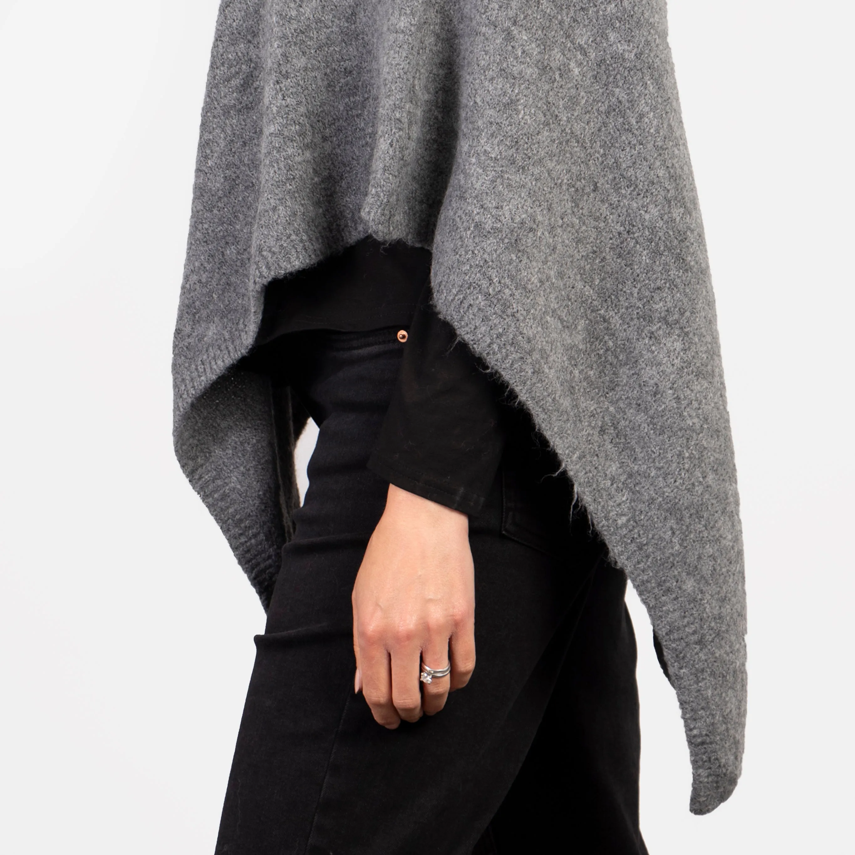 Nina Knitted Poncho - Grey
